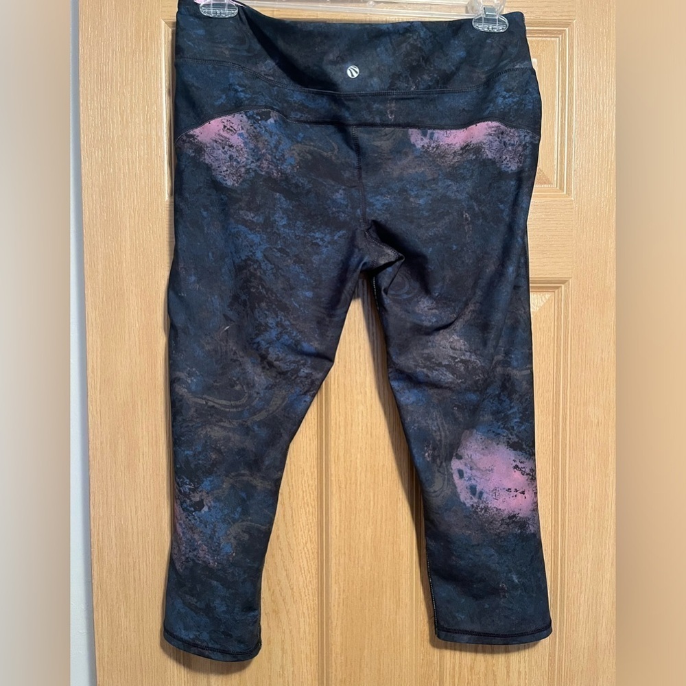 Markia Sport Cropped Activewear Leggings - Picture 4 of 8